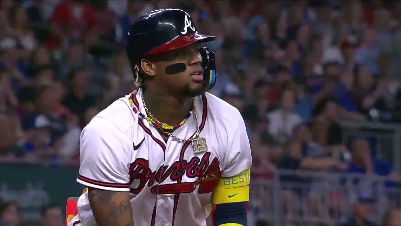 Ronald Acuña Jr. goes oppo for his 41st homer of the year!