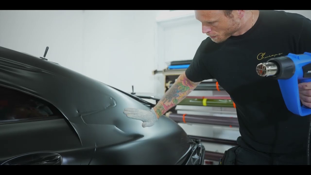 ULTRA-GLOSS® PIANO BLACK - Glossiest vinyl wrap ever. – VViViD