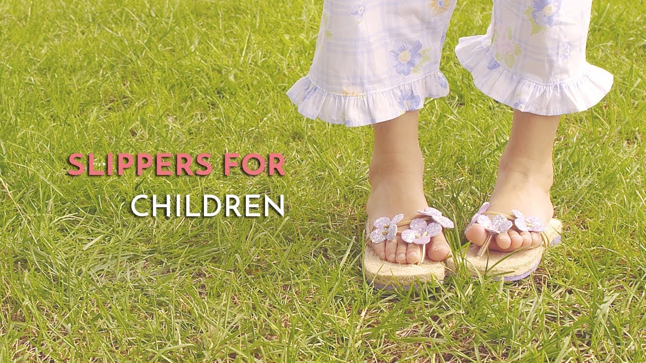 kids in flip flops