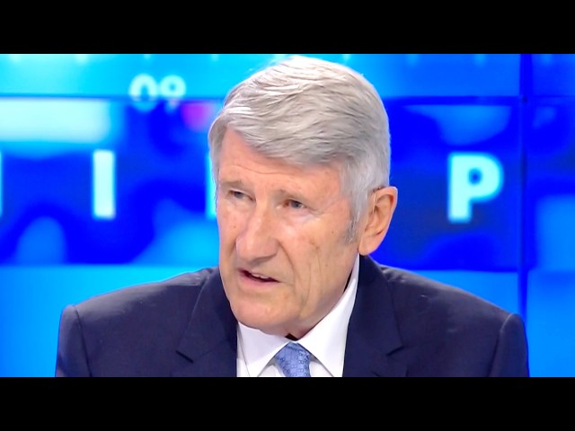 Philippe De Villiers : "Je me demande si Macron ne joue pas à la guerre pour rester au pouvoir"