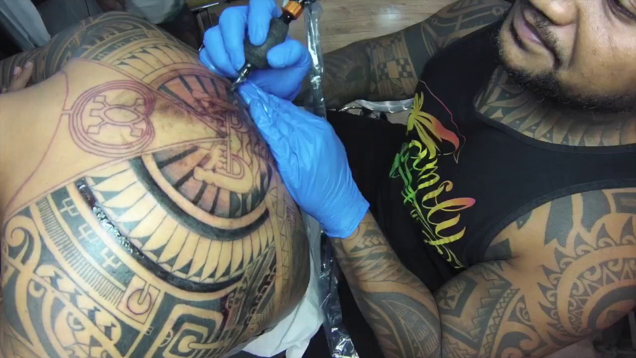 Tagaloa tattoo Time laps by Makalio  polynésien tattoo