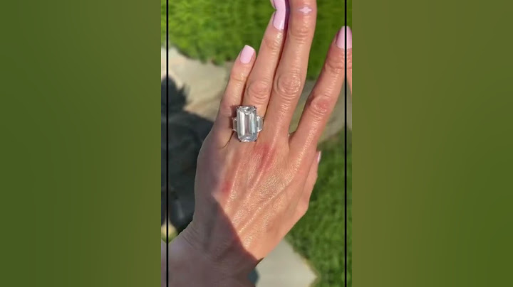 BETHENNY FRANKEL DRAGGED FOR FLAUNTING MASSIVE ENGAGEMENT RING: ‘WEALTH WHISPERS’ #shorts