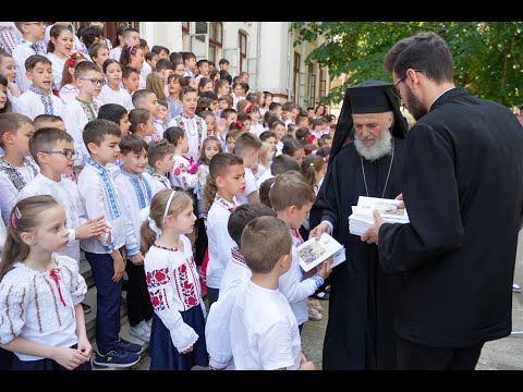 Serbare de sfârşit de an pentru clasele primare de la Seminarul Teologic „Sfântul Andrei” din Galați