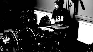 Video thumbnail of "Peter Yttergren of The Toto Tribute - 16th note groove 100 bpm"