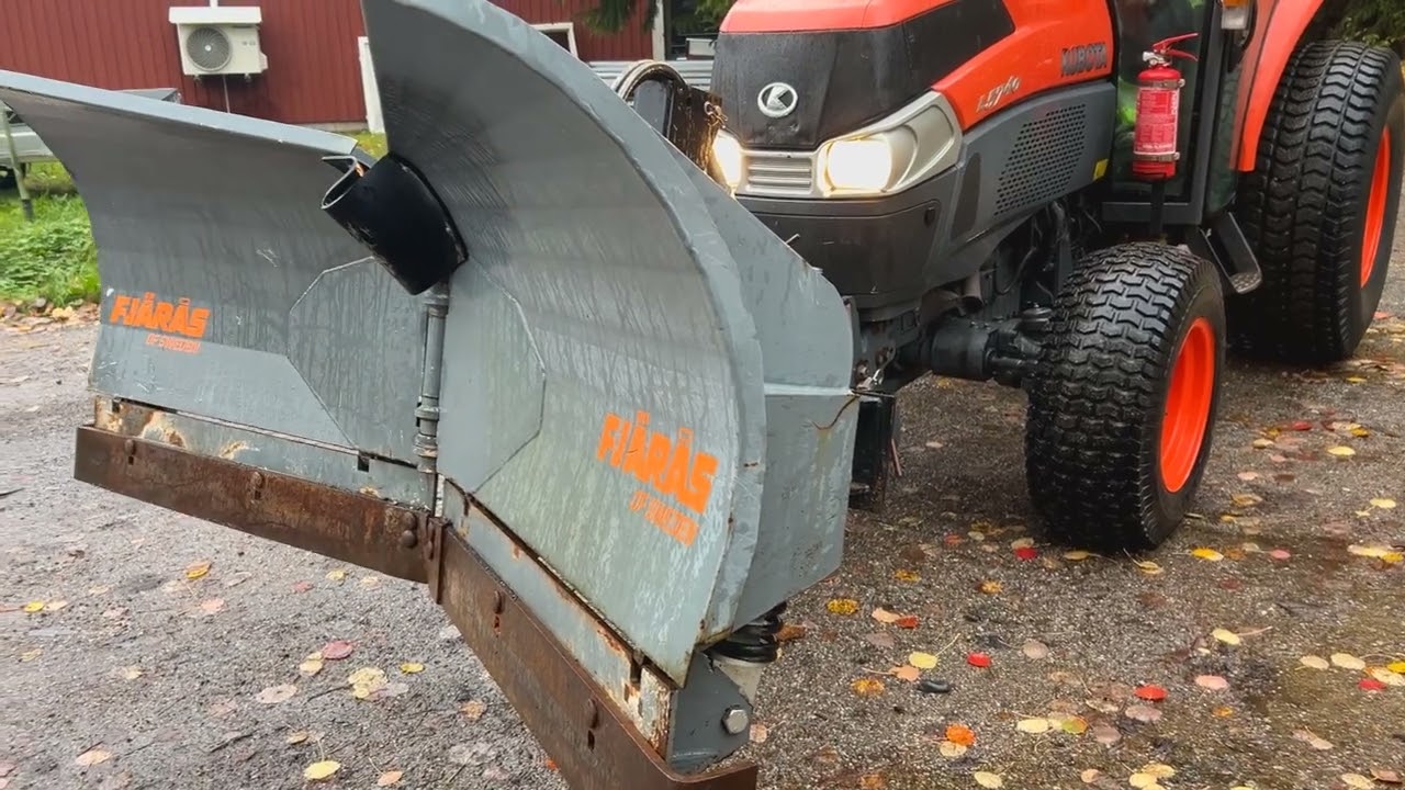 Traktor KUBOTA L7