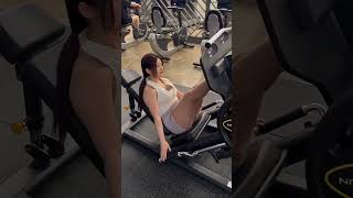 Gym girl hits different #love #female #motivation #omglookatherlegs #gymexercises #gymgirl #legday