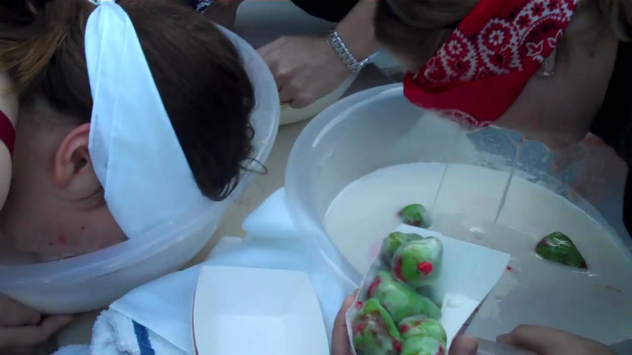 Bobbing For Donuts At Psycho Donuts YouTube