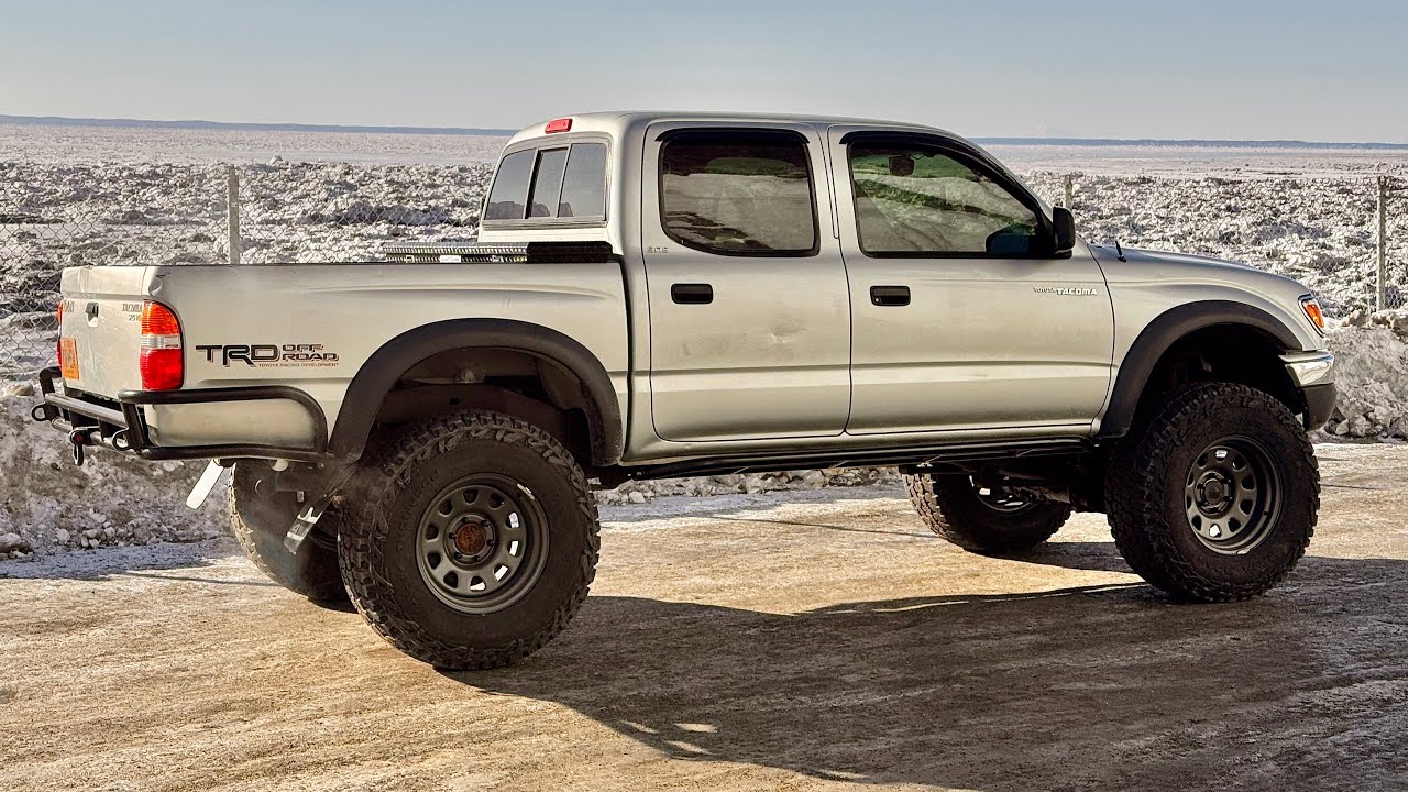 Установка защитных порогов на мой пикап Toyota Tacoma Double Cab 2004 года выпуска.