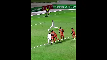 حيي عينك يارياض محرز ماقصرت والله 