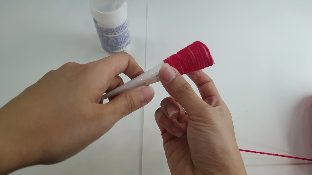 ประดิษฐ์เล็บภูไท