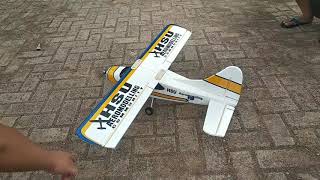 Pesawat Cessna HSU terbang Pertama Kali dengan ban baru sukses terbang