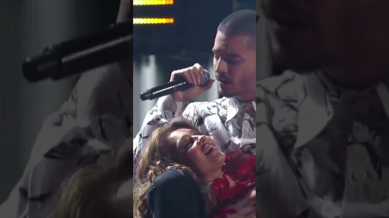 Maluma, Thalia - Desde Esa Noche 🥰😘#shorts