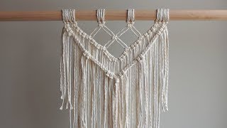 Hey guys! welcome back to my channel. today i am going show you how
can make this beginner wall hanging in less than 15 minutes! the knots
required fo...