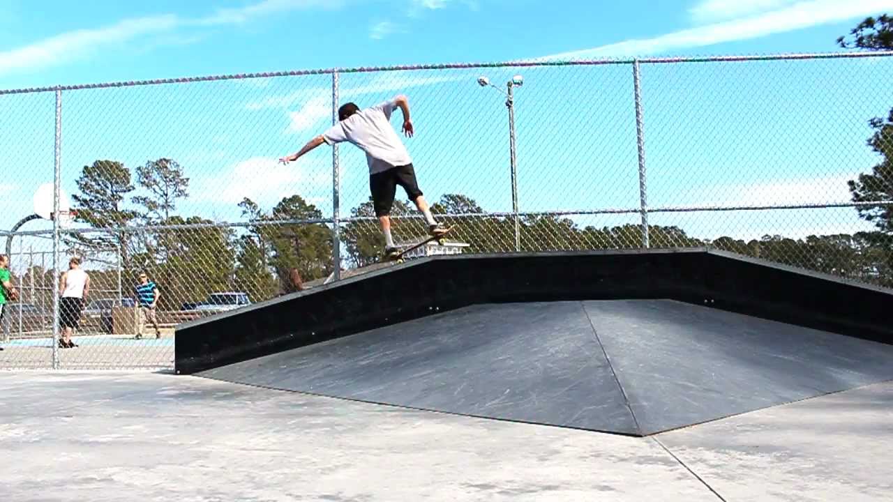 Alex skating hubba at Swansboro skate park - YouTube