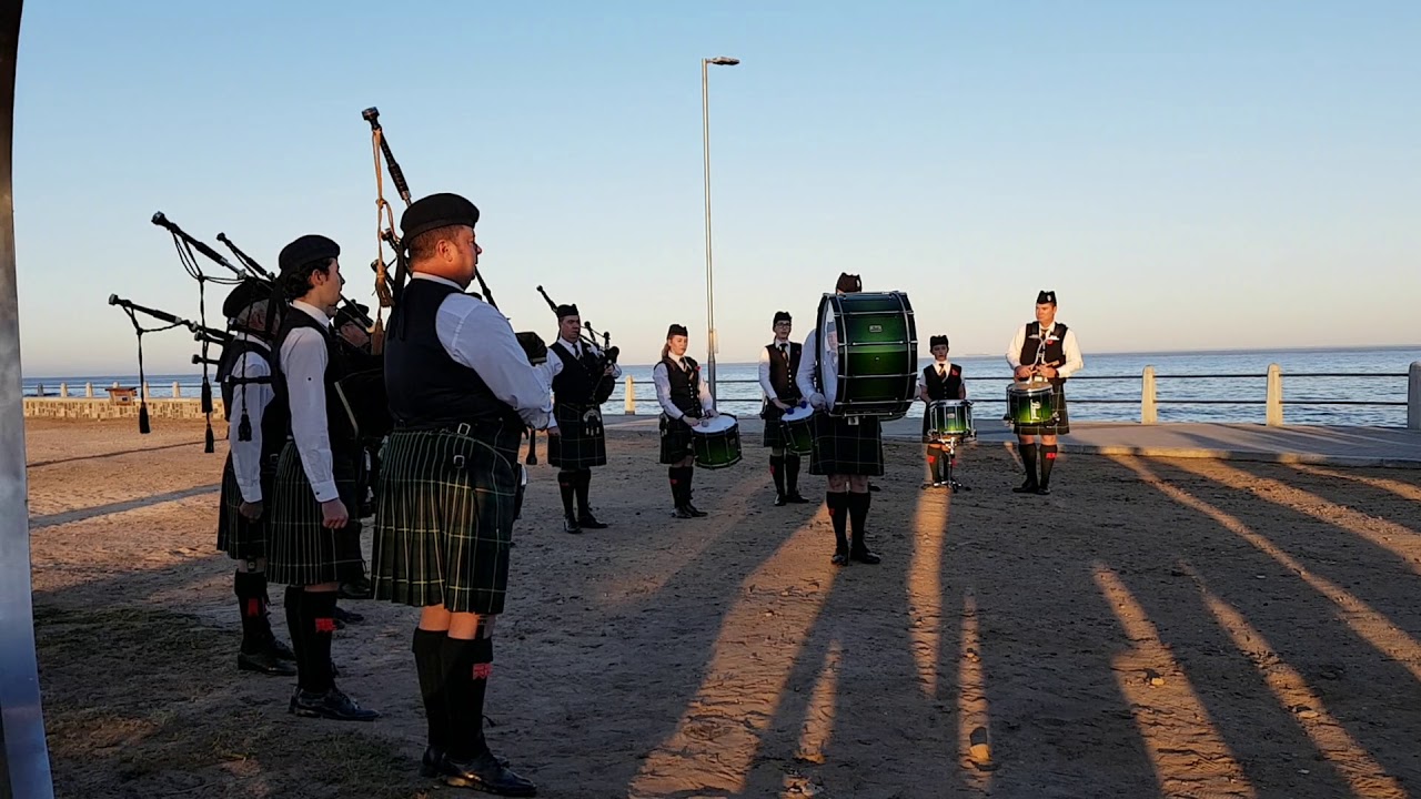 Armistice Day 11/11/2018. The Drums and Pipes of the Cape Town