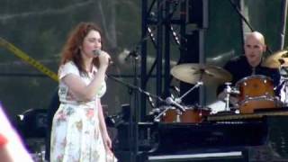 Regina Spektor - Love,You&#39;re a Whore - live @ Bonnaroo 2010