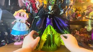 Merry Christmas! Creations Exclusive Disney Darkness Descends Series Maleficent Doll unboxing