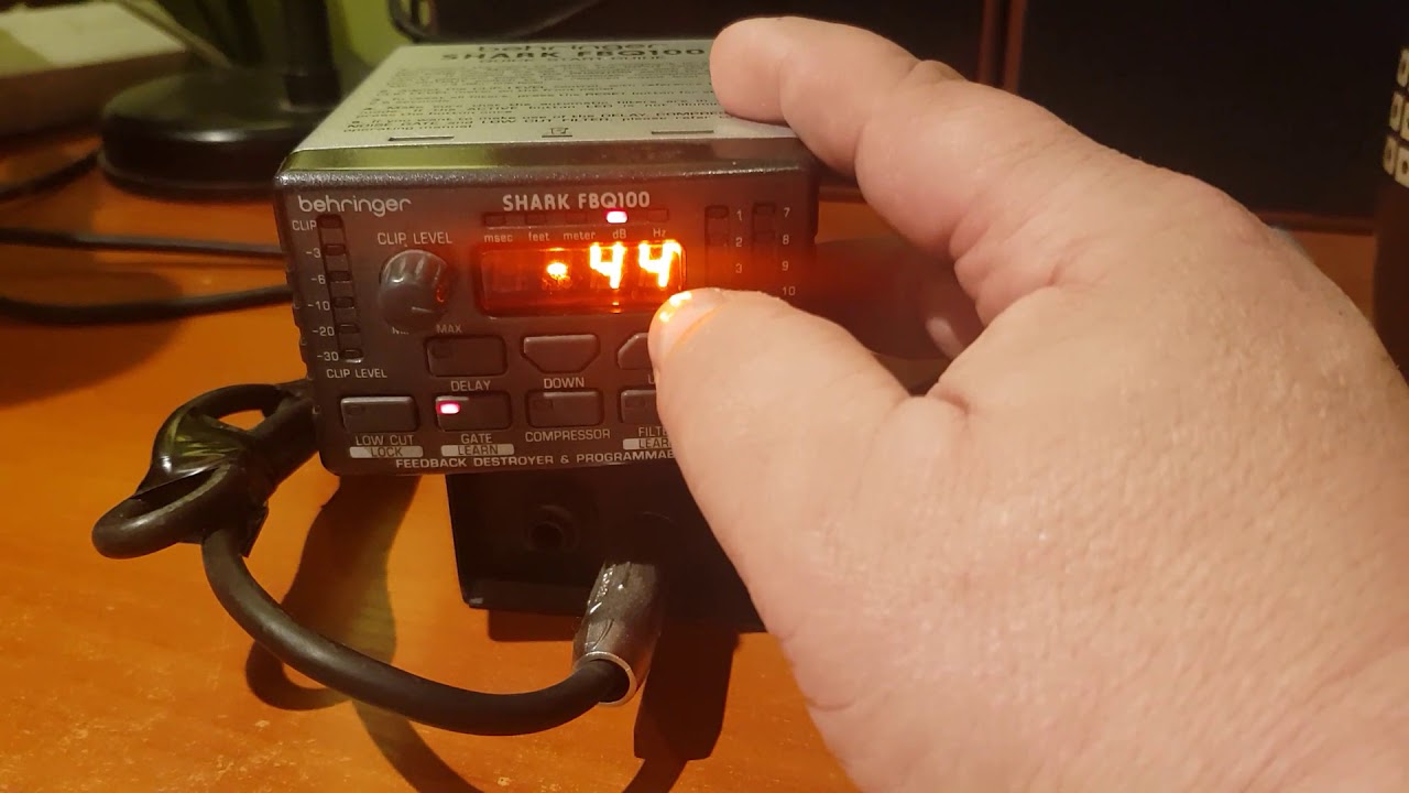 BEHRINGER / フィードバック・デストロイヤー SHARK FBQ100 - YouTube