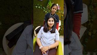 Collins Family Salon Resimi