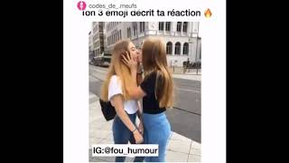 Deux filles qui s’embrassent sur la bouche 😘 Resimi