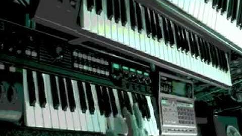 Korg R3 + Boss DR880 "Whistling Atom Solo" "Funk Bass Jam"