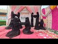 Husn ka Kirdaar Parda hai.