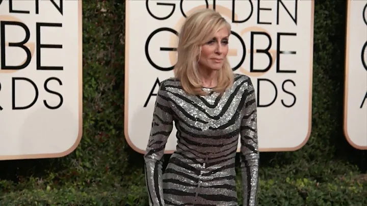 Judith White Fashion - Golden Globes 2017