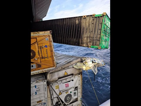 Containers overboard!!