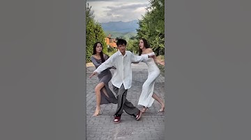 YaLi yali 😂#aruzhanm #dance