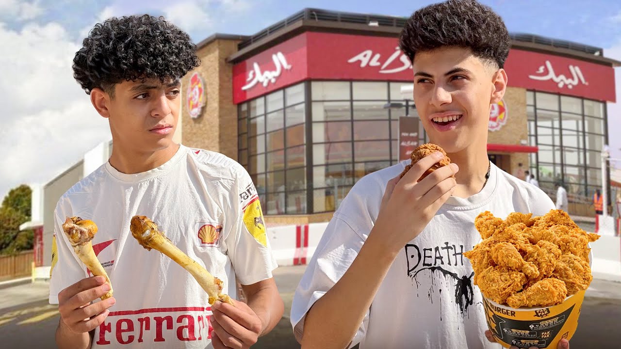 ولد وزع بقايا اكله علي فقير لكن ابوه علمه درسا لن ينساه !