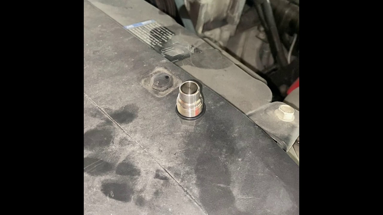 Fuel rail plug/ race plug install