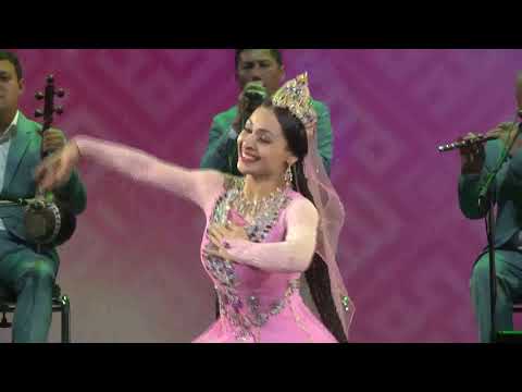 Dancer of Uzbek, folk and classical styles, winner of the State Prize \