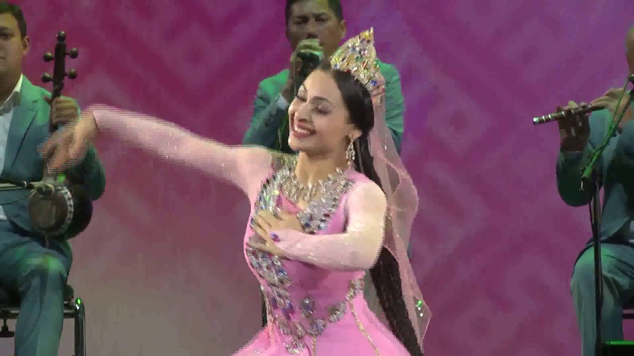 Dancer of Uzbek, folk and classical styles, winner of the State Prize 