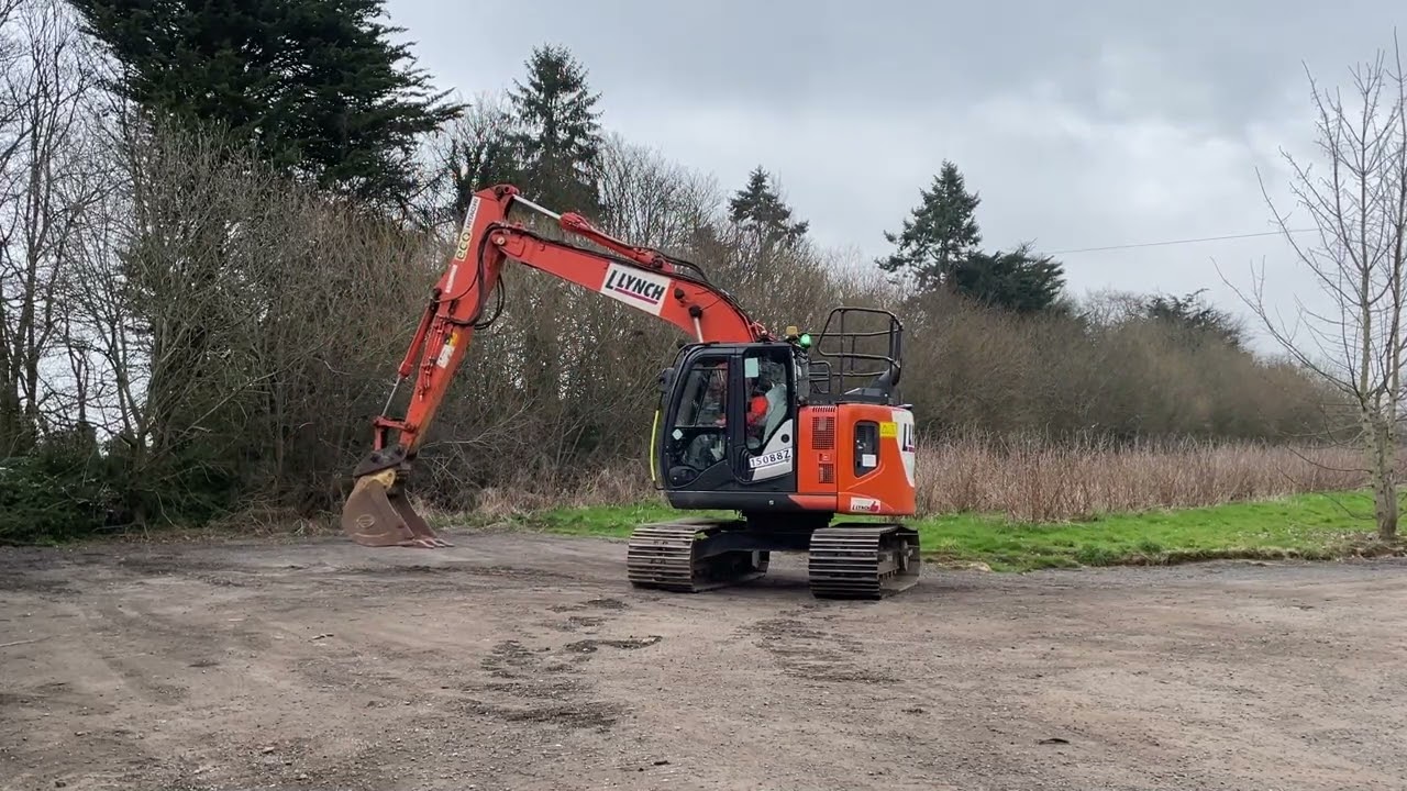 2018 HITACHI ZX135 15088Z - YouTube