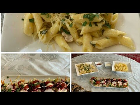 Les pates à la sauce blanche comme les restaurants avec salade. معجنات بالصلصة البيضاء مثل المطاعم