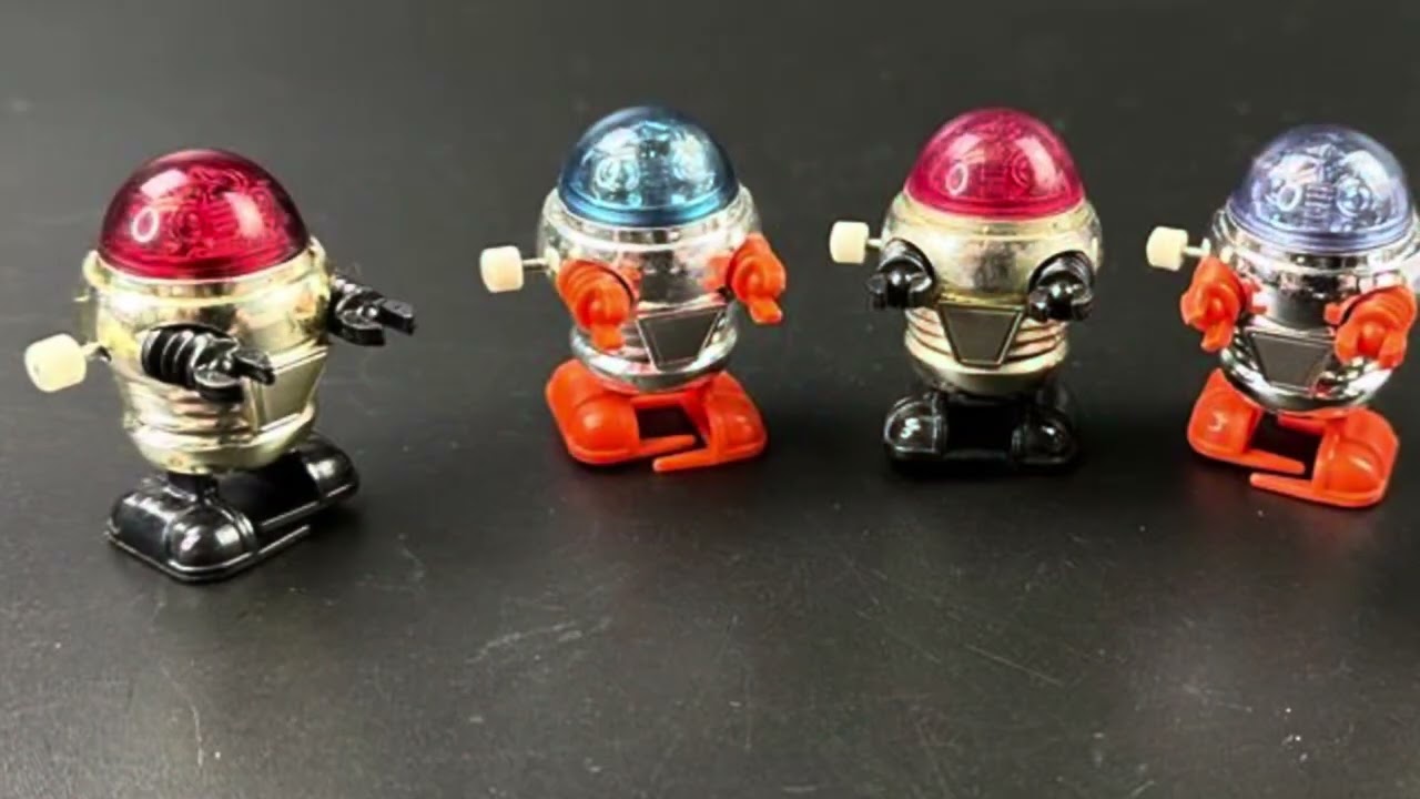 R2D2 wind up action figure review…