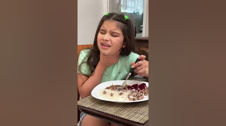 NADA COMO UM DOCE DE CHOCOLATE PARA MELHORAR A GARGANTA