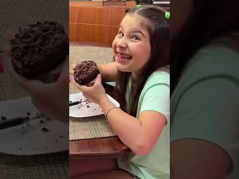 Vídeo: Como comer chocolate no ceto: 12 etapas (com fotos)