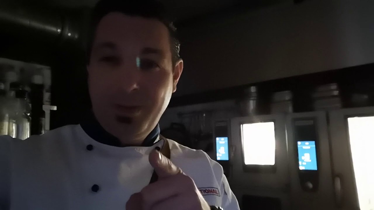 Kochen zuhause. Profiküche gewürzt mit Herz und guter Laune. Heute nur ne Info 😉