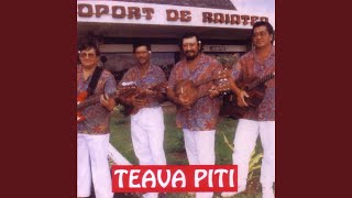 Video thumbnail of "Te Ava Piti - Motokoinaina"