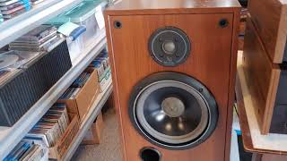 Infinity SM-82 two way speakers with new foam. DEMO.