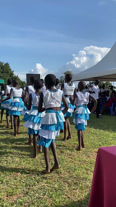 MYEL DINGI DINGI ,ONE OF MOST INTERESTING ACHOLI CULTURAL DANCE 🕺 #AGAGO #KALONGO #NORTHERN UGANDA