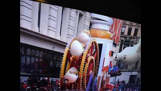 Macy's thanksgiving day parade 2021, Kinder joy