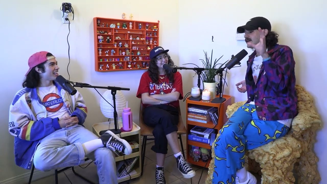 Emergency Intercom - Episode 141 (Juxtaposition of Dichotomy w/ Conan Gray)