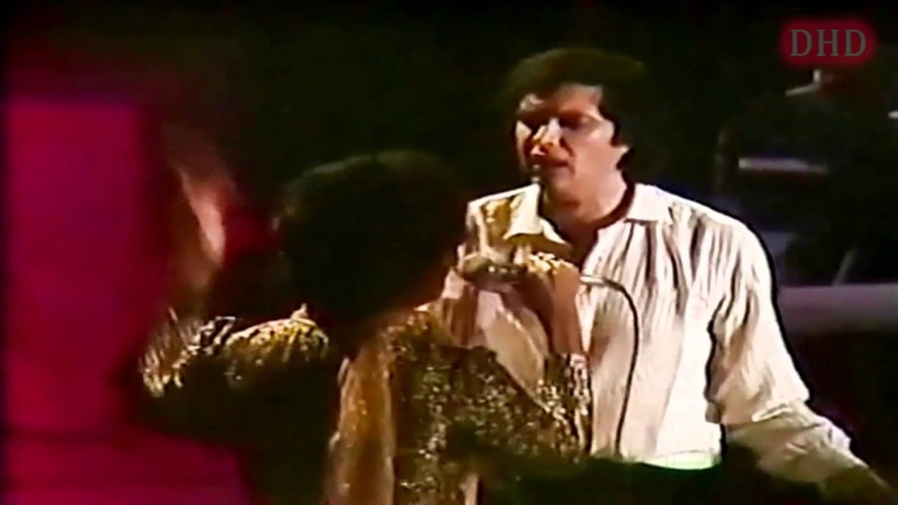 Camilo Sesto & Lisa Ball - You Don't Bring Me Flowers En Directo  (1982) - DHD