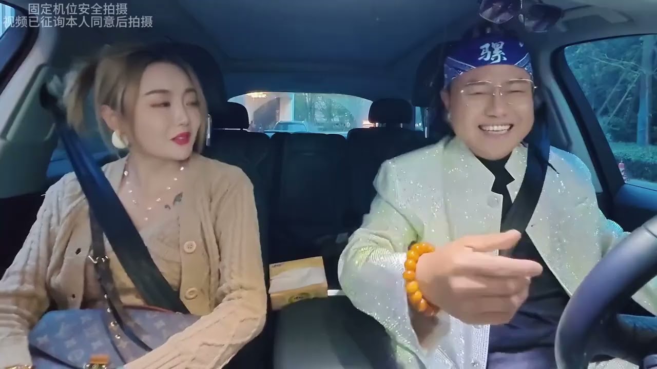 小姐姐拉我去兼职？去不去？在线等挺急的。 