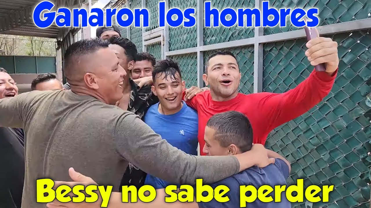 Los hombres no se dieron por vencido hasta lograr la victoria. Bessy enojada no quiere aceptarlo.