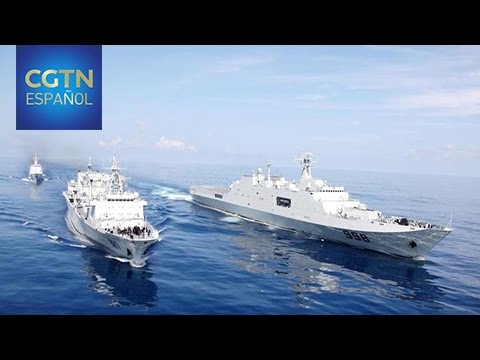 La Marina china rescata un barco secuestrado por piratas en el golfo de Adén