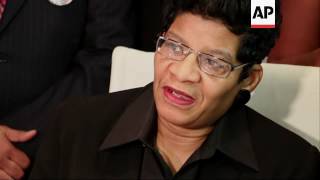 Mother of Sandra Bland Says Charges Not Enough