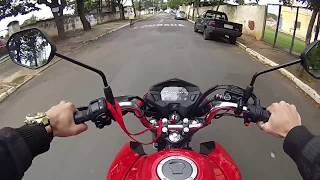 Empinando Titan 160 Azul 2018